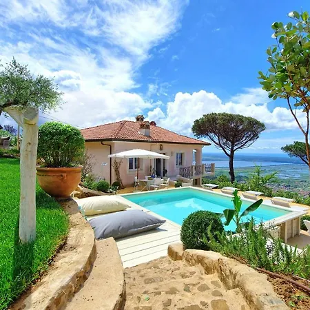 Casarosa Di Mariasole By Posarellivillas Villa Montigiano