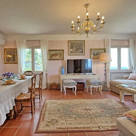 Casarosa Di Mariasole By Posarellivillas *