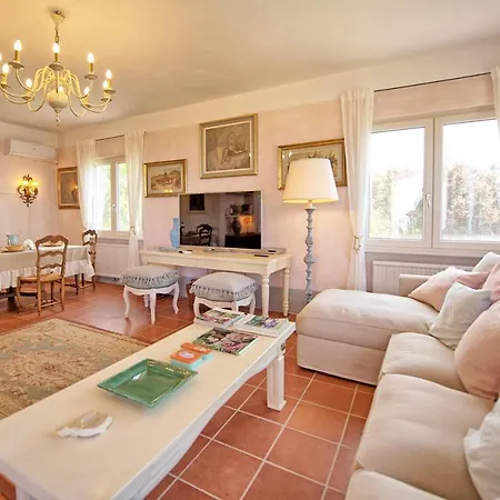 Casarosa Di Mariasole By Posarellivillas Villa *