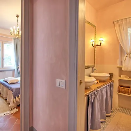 Villa Casarosa Di Mariasole By Posarellivillas *
